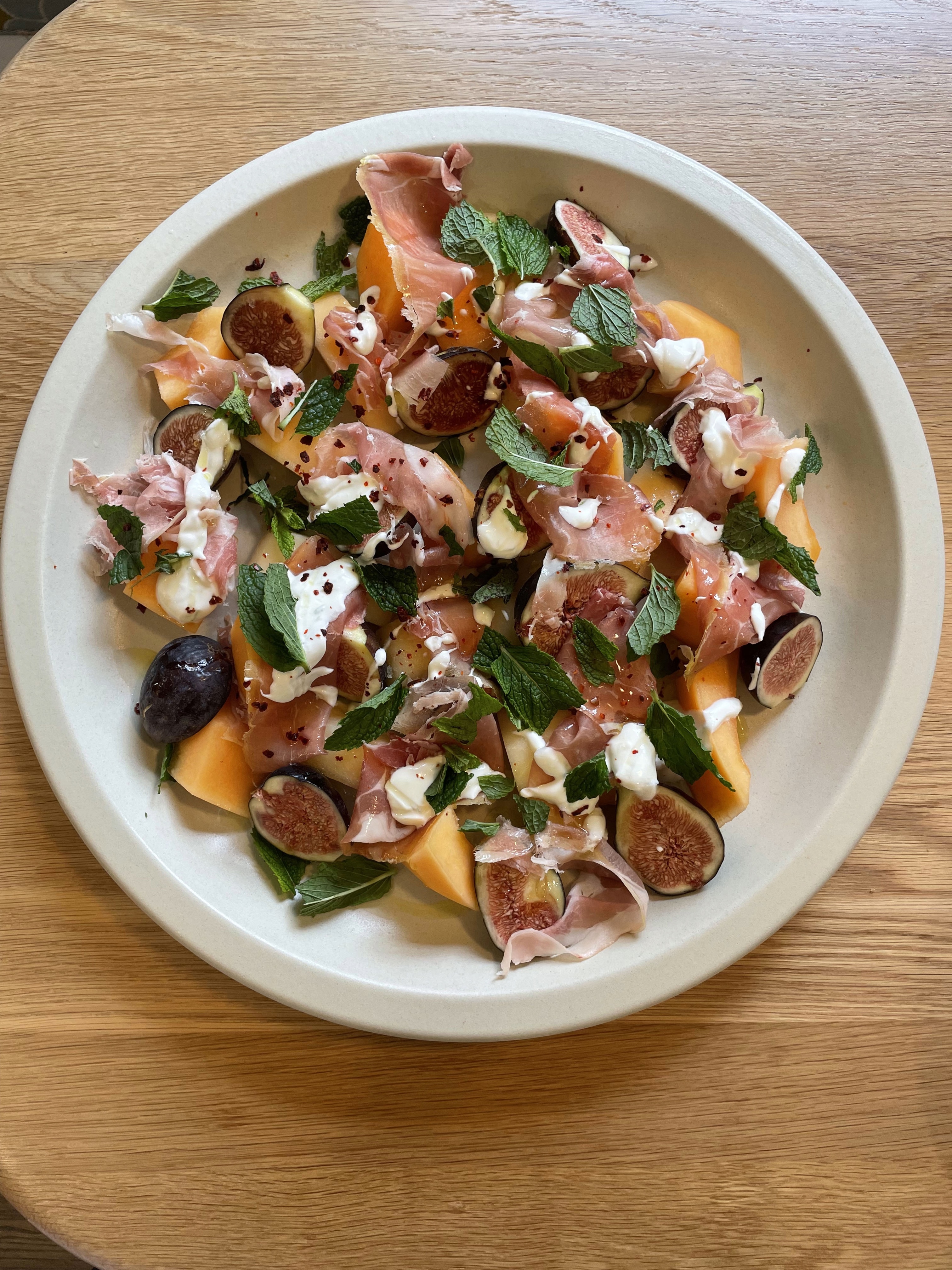 Melon, prosciutto, figs, burrata, mint